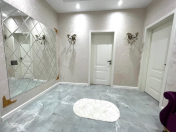 Satılır 2 otaqlı 75 m2 yeni tikili Əhmədli m.