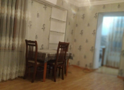 İcarəyə verilir 2 otaqlı 45 m2 köhnə tikili 28 May m.