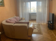 İcarəyə verilir 2 otaqlı 75 m2 köhnə tikili Gənclik m.