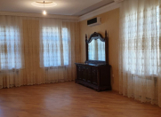 Satılır 5 otaqlı 400 m2 həyət evi Bakıxanov