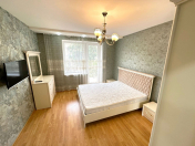 İcarəyə verilir 2 otaqlı 70 m2 köhnə tikili Elmlər Akademiyası m.