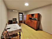 İcarəyə verilir 2 otaqlı 70 m2 köhnə tikili 28 May m.