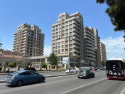 Satılır 3 otaqlı 132 m2 yeni tikili Əhmədli m.