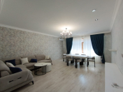 İcarəyə verilir 3 otaqlı 135 m2 yeni tikili 28 May m.