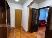 Satılır 4 otaqlı 80 m2 köhnə tikili Neftçilər m.