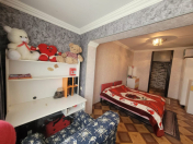 Satılır 2 otaqlı 75 m2 köhnə tikili 8 mkr