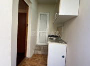 İcarəyə verilir 1 otaqlı 20 m2 həyət evi Nizami m.