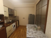 Satılır 2 otaqlı 40 m2 yeni tikili Qara Qarayev m.