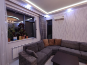 Satılır 2 otaqlı 69 m2 yeni tikili 8 Noyabr m.