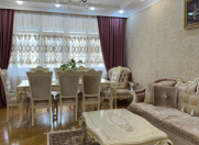 Satılır 4 otaqlı 158 m2 yeni tikili Memar Əcəmi m.