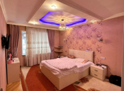 Satılır 3 otaqlı 135 m2 yeni tikili Bakı