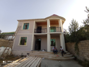 Satılır 4 otaqlı 204 m2 bağ evi Görədil