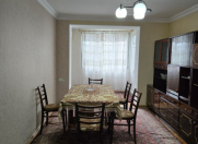 İcarəyə verilir 2 otaqlı 45 m2 köhnə tikili Gənclik m.