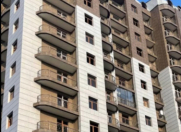 Satılır 2 otaqlı 80 m2 yeni tikili İnşaatçılar m.