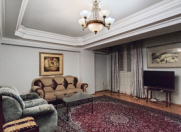 İcarəyə verilir 2 otaqlı 90 m2 köhnə tikili Səbail r.