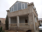 İcarəyə verilir 3 otaqlı 250 m2 həyət evi Şüvəlan