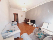 İcarəyə verilir 2 otaqlı 60 m2 köhnə tikili Elmlər Akademiyası m.