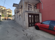 Satılır 4 otaqlı 1 m2 həyət evi Biləcəri