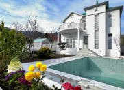 İcarəyə verilir 5 otaqlı 220 m2 villa Qəbələ