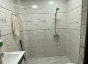 İcarəyə verilir 2 otaqlı 56 m2 köhnə tikili Elmlər Akademiyası m.