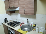 İcarəyə verilir 2 otaqlı 60 m2 köhnə tikili Heydər Əliyev sarayı