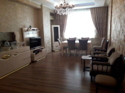 Satılır 3 otaqlı 130 m2 yeni tikili Memar Əcəmi m.