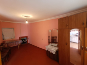 Satılır 2 otaqlı 60 m2 həyət evi Montin