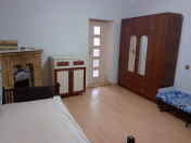 İcarəyə verilir 3 otaqlı 60 m2 həyət evi Yeni Yasamal