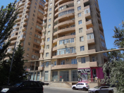 Satılır 1 otaqlı 102 m2 obyekt Bakıxanov