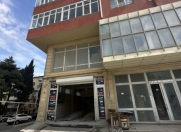 Satılır 2 otaqlı 80 m2 obyekt Memar Əcəmi m.