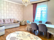 Satılır 4 otaqlı 140 m2 həyət evi Saray