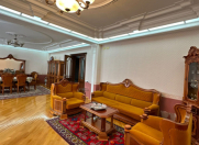 Satılır 7 otaqlı 275 m2 yeni tikili Gənclik m.