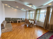 İcarəyə verilir 3 otaqlı 200 m2 yeni tikili Nəsimi r.