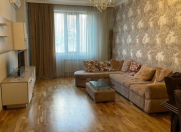 Satılır 2 otaqlı 80 m2 yeni tikili İnşaatçılar m.