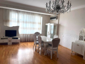 Satılır 4 otaqlı 180 m2 yeni tikili Nəriman Nərimanov m.