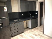 Satılır 4 otaqlı 110 m2 köhnə tikili Elmlər Akademiyası m.