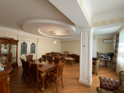 Satılır 5 otaqlı 220 m2 yeni tikili 6 mkr