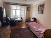 Satılır 3 otaqlı 63 m2 köhnə tikili Qara Qarayev m.