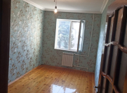 Satılır 4 otaqlı 100 m2 köhnə tikili Xalqlar Dostluğu m.