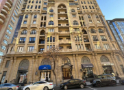 Satılır 4 otaqlı 210 m2 yeni tikili 28 May m.