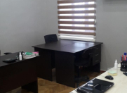 Satılır 4 otaqlı 250 m2 köhnə tikili Sahil m.