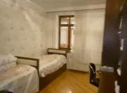 Satılır 4 otaqlı 100 m2 köhnə tikili Bakıxanov