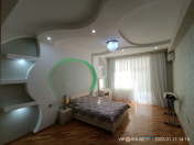 İcarəyə verilir 2 otaqlı 110 m2 yeni tikili Şah İsmayıl Xətai m.