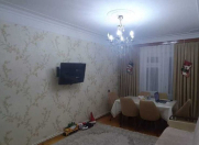 Satılır 2 otaqlı 75 m2 köhnə tikili Neftçilər m.