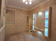 Satılır 3 otaqlı 43 m2 həyət evi İnşaatçılar m.