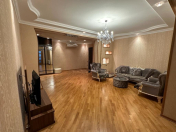 Satılır 4 otaqlı 150 m2 yeni tikili Nizami m.