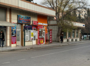 Satılır 3 otaqlı 50 m2 obyekt Memar Əcəmi m.