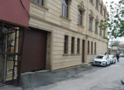 İcarəyə verilir 1 otaqlı 500 m2 obyekt İnşaatçılar m.