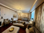 Satılır 5 otaqlı 260 m2 yeni tikili Zərifə Əliyeva adına park