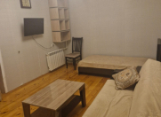 Satılır 1 otaqlı 42 m2 köhnə tikili 9 mkr